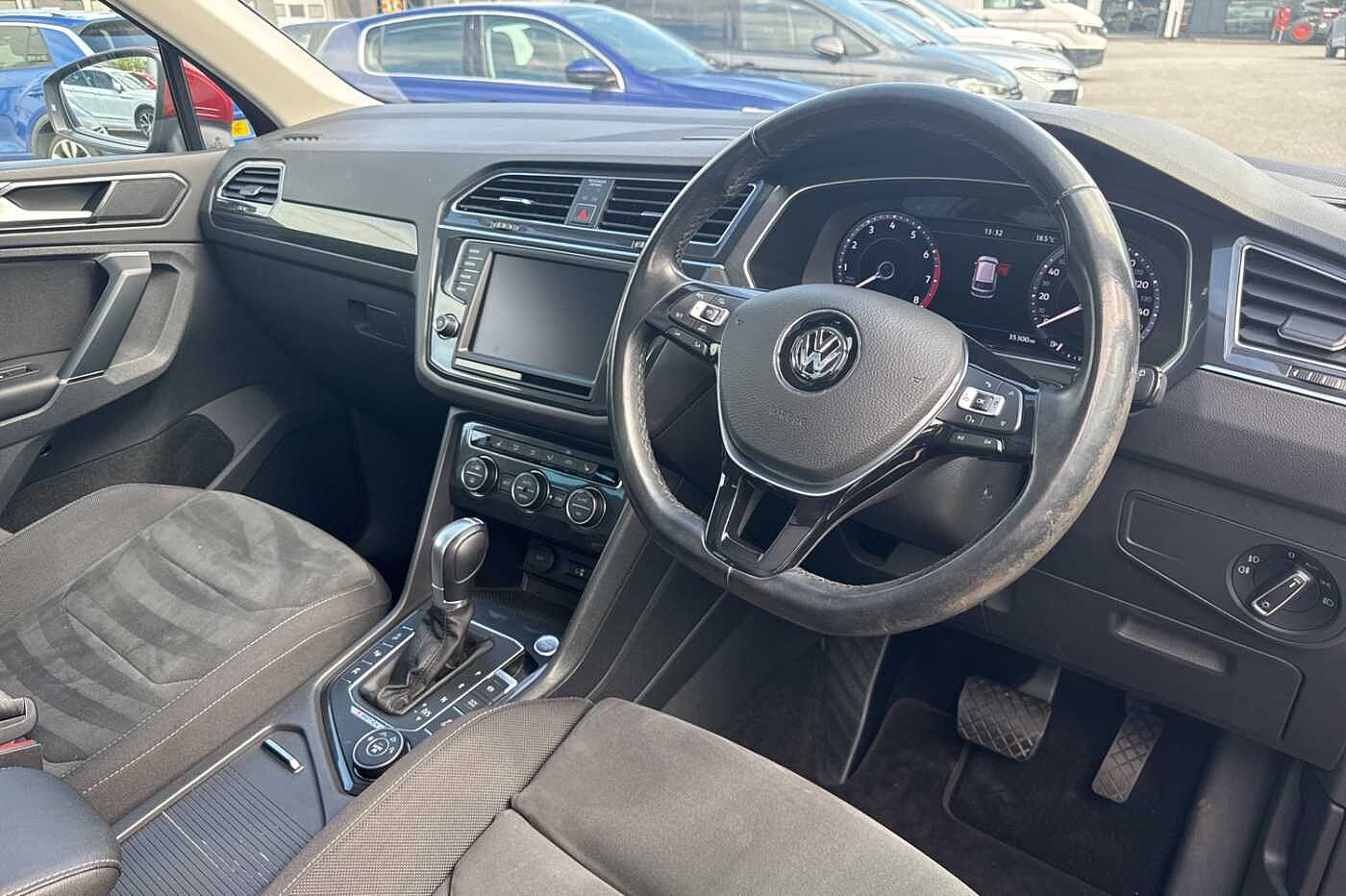 Volkswagen Tiguan 2.0 TSI 180PS SEL 4Motion DSG 5