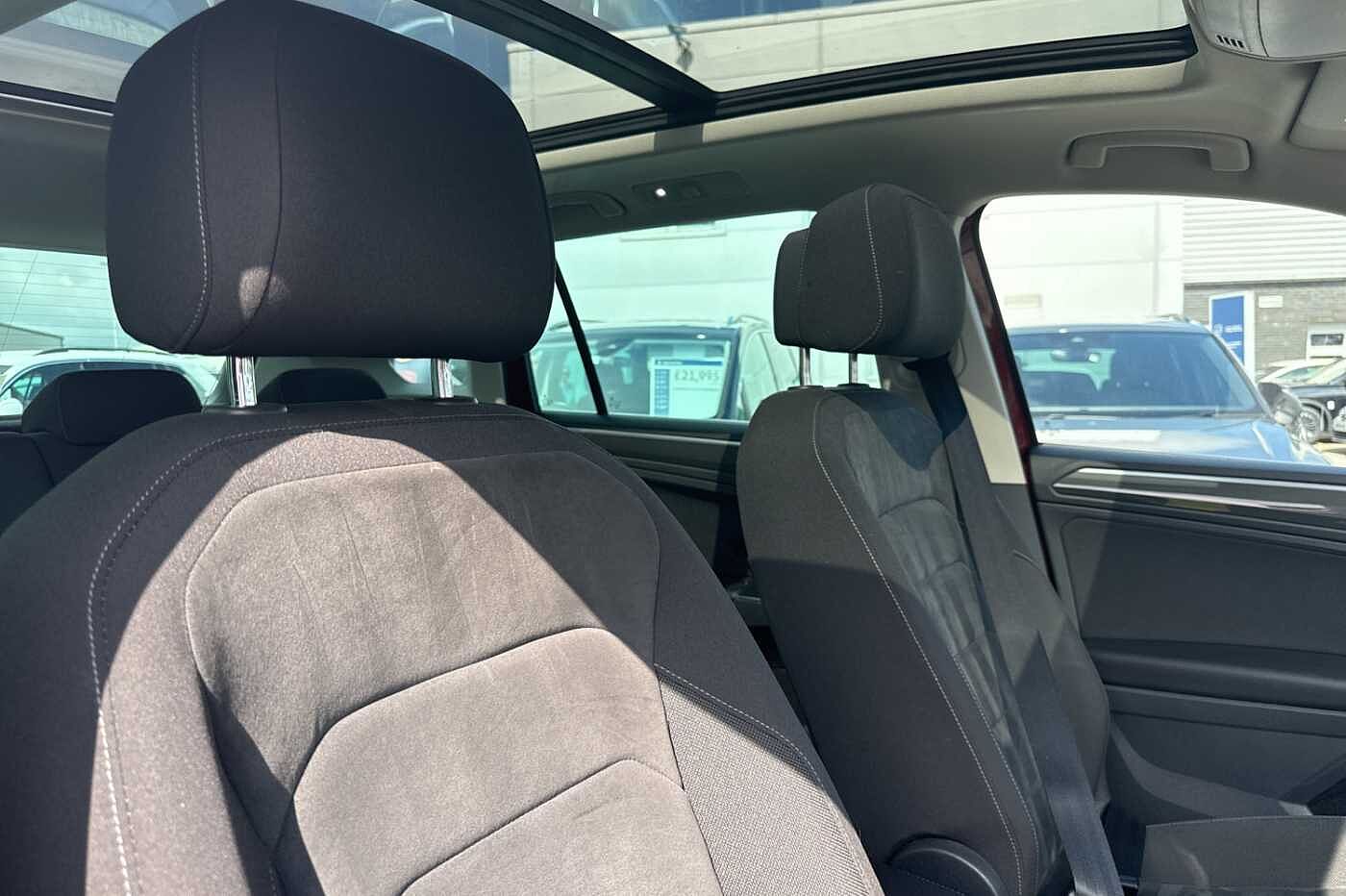 Volkswagen Tiguan 2.0 TSI 180PS SEL 4Motion DSG 5